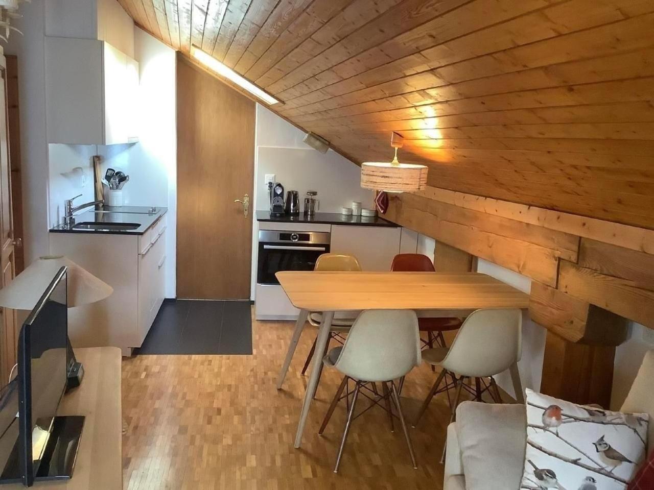Chesa Grass-Capadrutt Apartment ปอนเตรสซีนา ภายนอก รูปภาพ